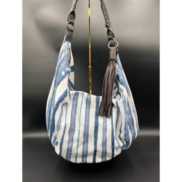 EUC-Tano Handbags - Soft Italian Leather Half Moon Hobo w/Whipped Stitch Handle - Picture 2 of 14